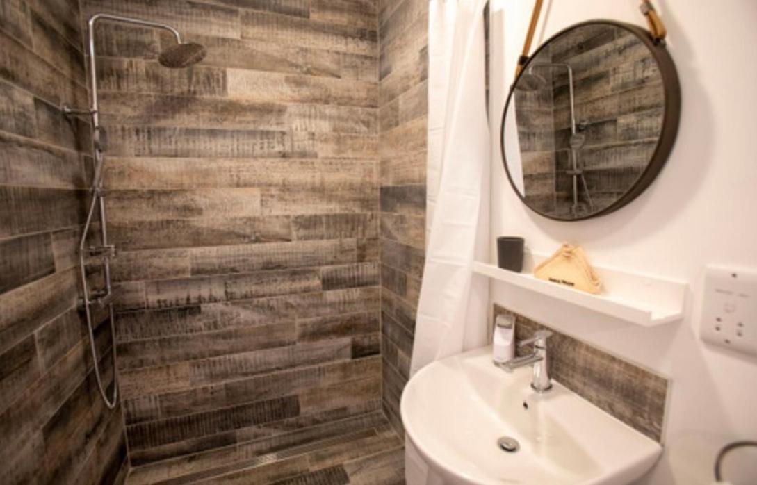 Josies Place At Waters Edge Self Catering Apartment Glenarm Экстерьер фото